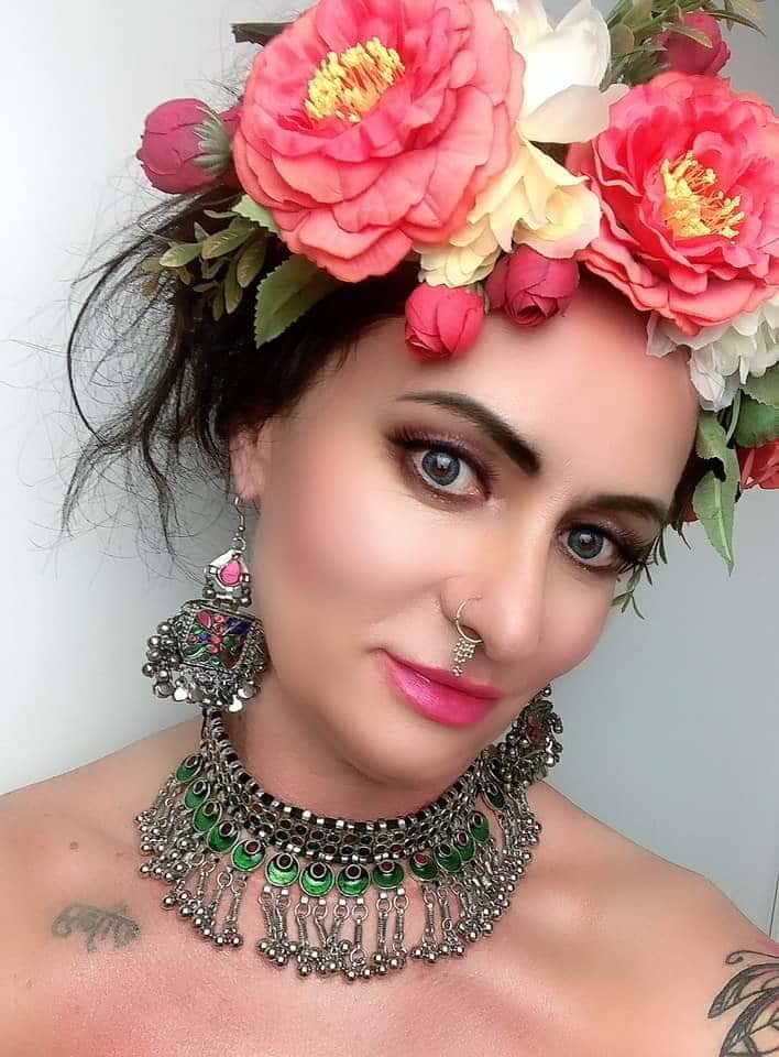 Kolczyki Kuchi Vintage: Afgańskie Srebrzyste Kolczyki Boho z Klejnotami