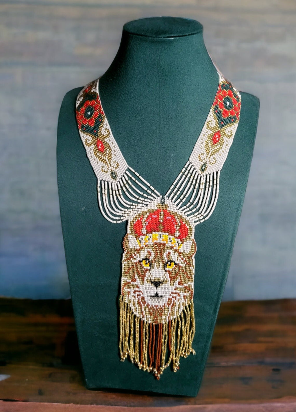 Handmade Royal Lion Beaded Necklace: Ethnic Woven Gerdan