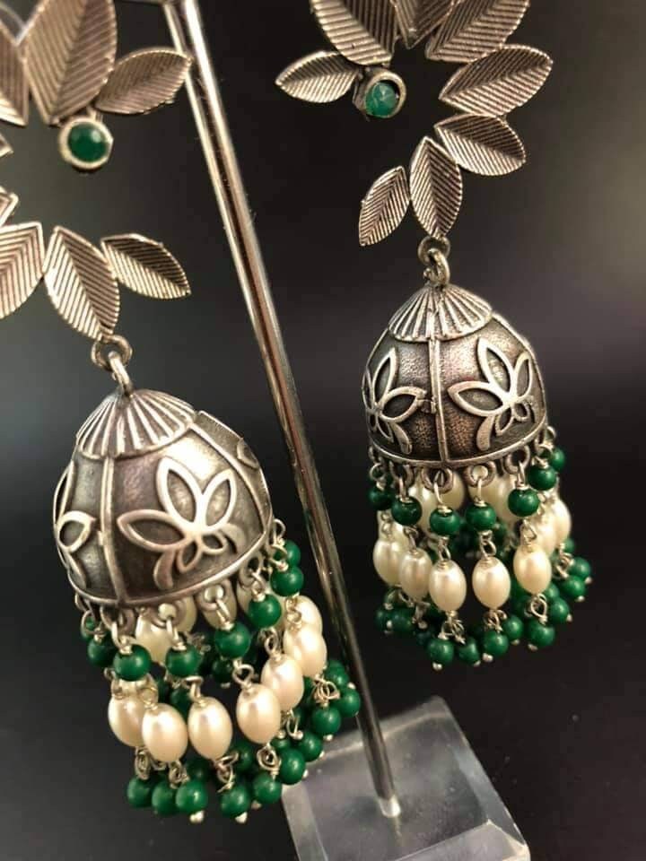 Wysokiej jakości oksydowane kolczyki ze srebra niemieckiego, replika Flora Jhumka, imitacja srebra, lekkie kolczyki | Biżuteria indyjska, biżuteria boho, cygańska