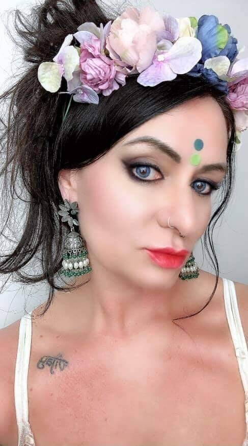 Wysokiej jakości oksydowane kolczyki ze srebra niemieckiego, replika Flora Jhumka, imitacja srebra, lekkie kolczyki | Biżuteria indyjska, biżuteria boho, cygańska