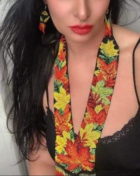 Handcrafted Maple Leaf Beaded Necklace - Nature-inspired Jewelry,Handicrafted jewellery for nature lover,Gift for her,Sending love