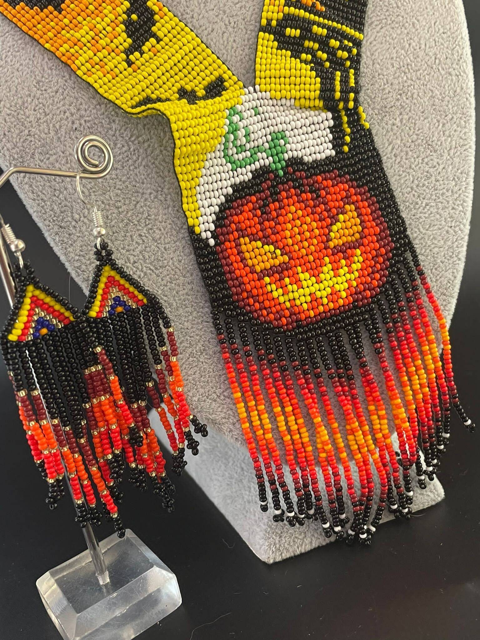 Handmade Beaded Halloween Necklace: Pumpkin Jewelry Set