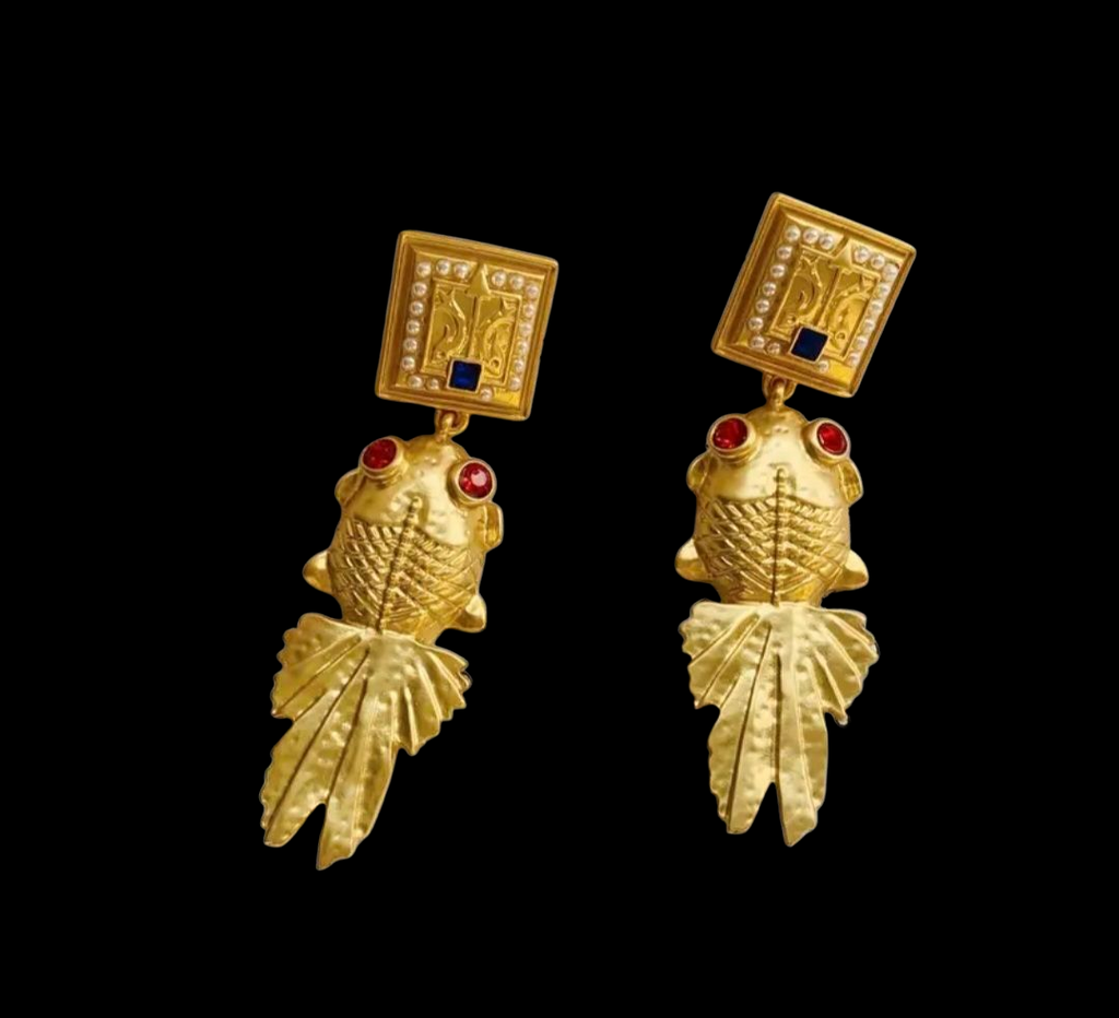 High-end boutiques or brands that focus on jewelry with meaning.