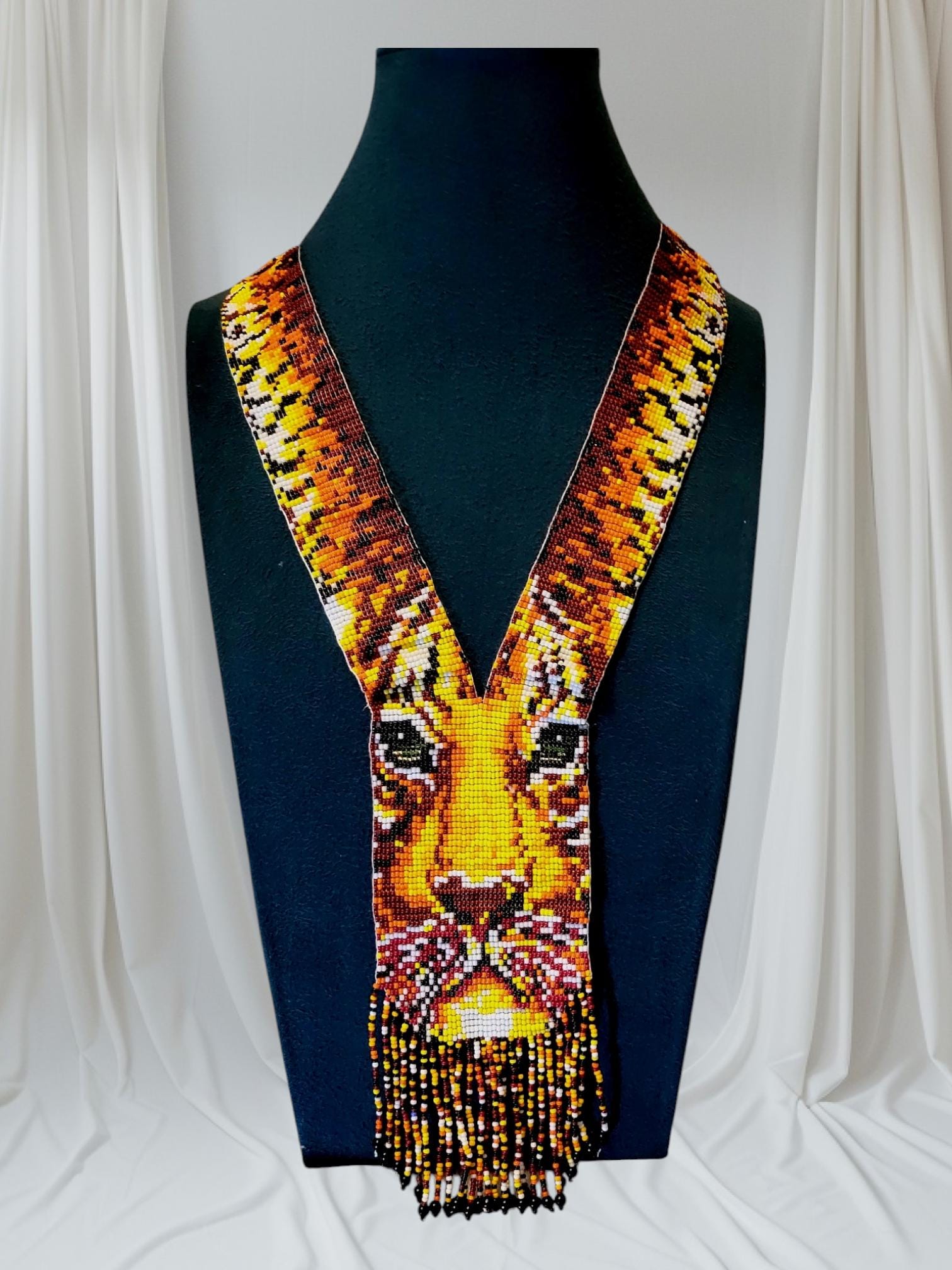 Handmade Royal Tiger Beaded Necklace: Ethnic Seed Bead Pendant