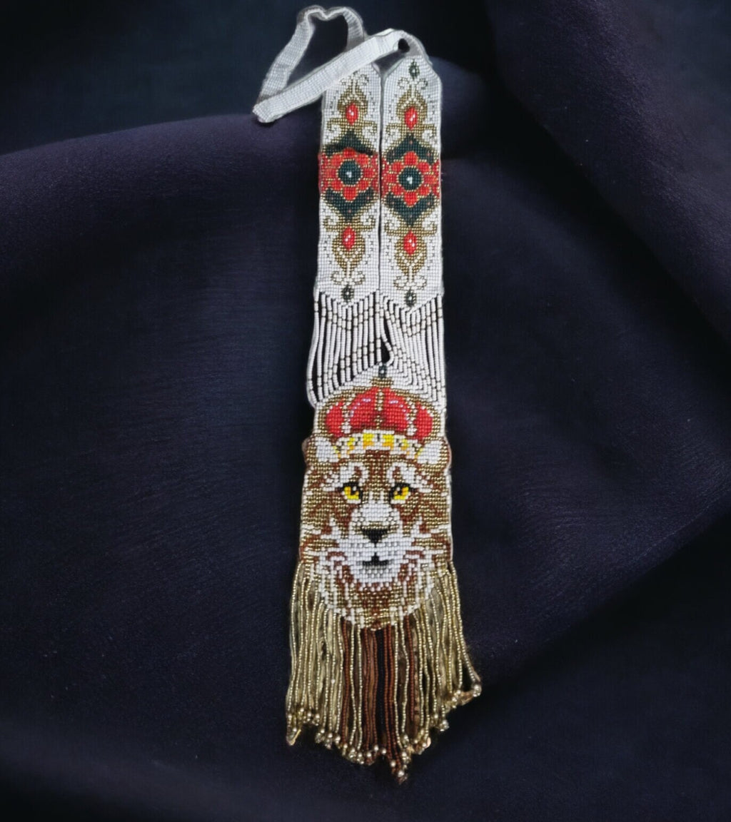 Handmade Royal Lion Beaded Necklace: Ethnic Woven Gerdan