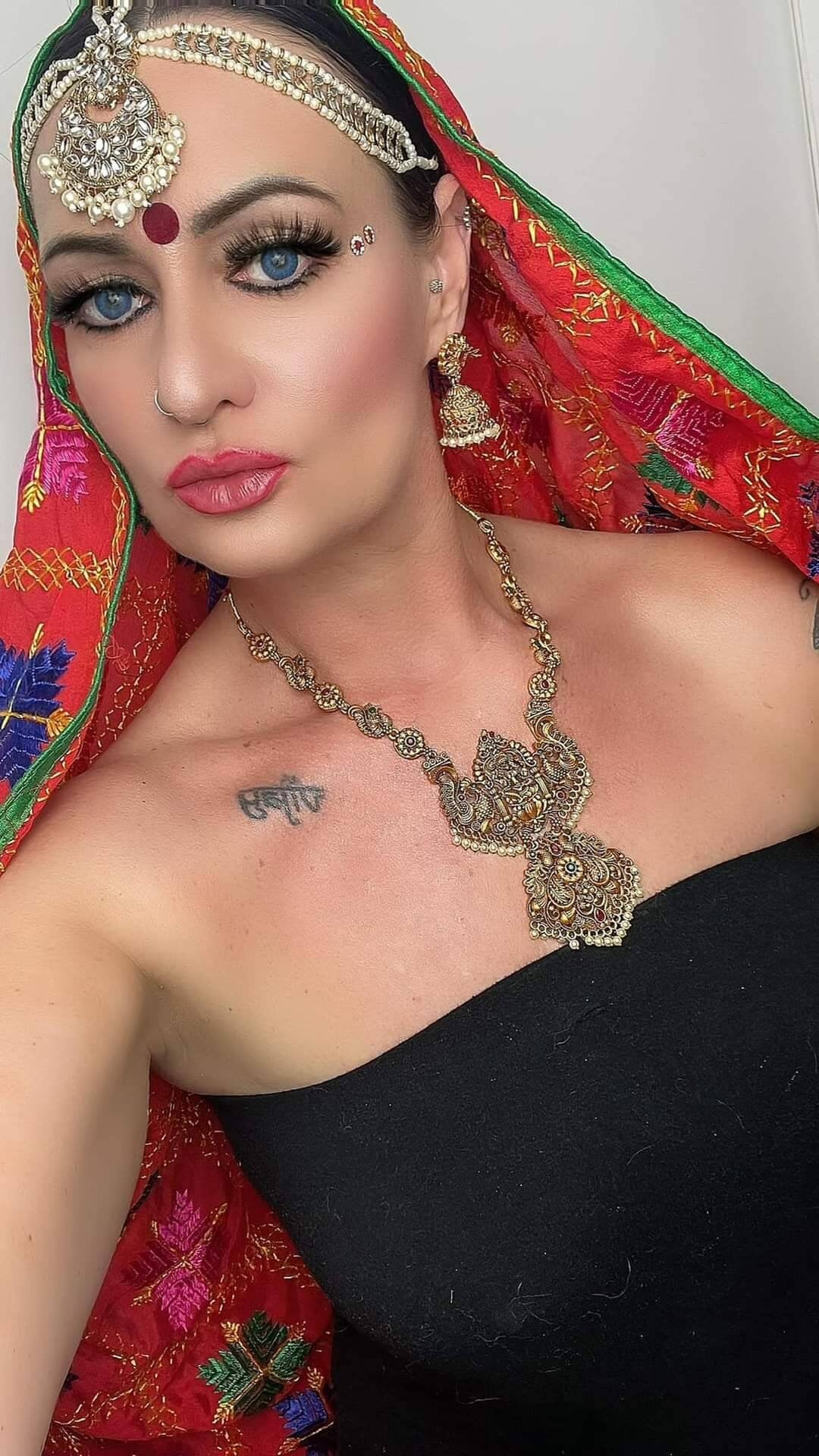 Gold Plated Laxmi Necklace Set: Brass Hindu Goddess Jewelry