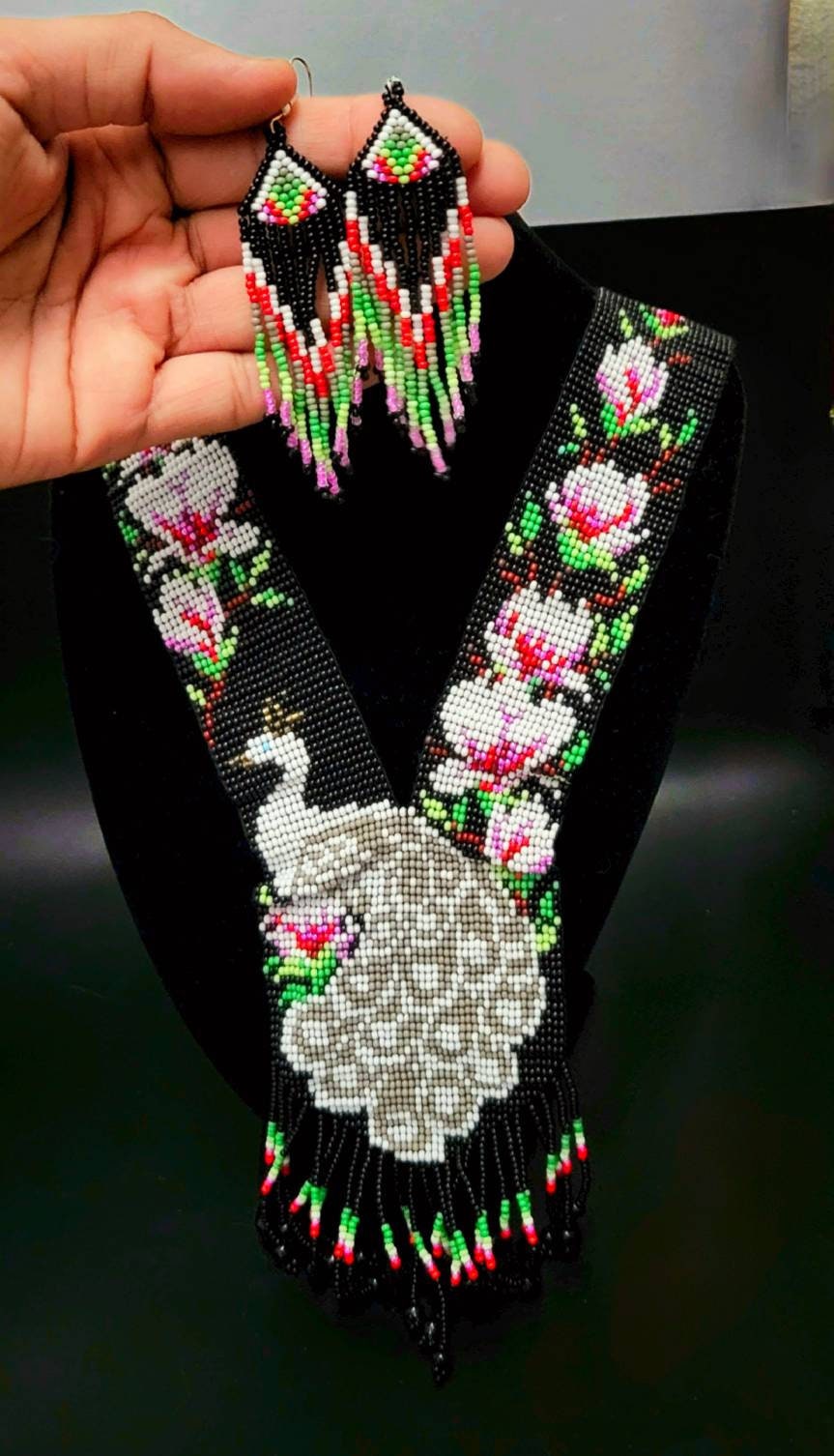Handmade Beaded Peacock Necklace: Colorful Statement Jewelry