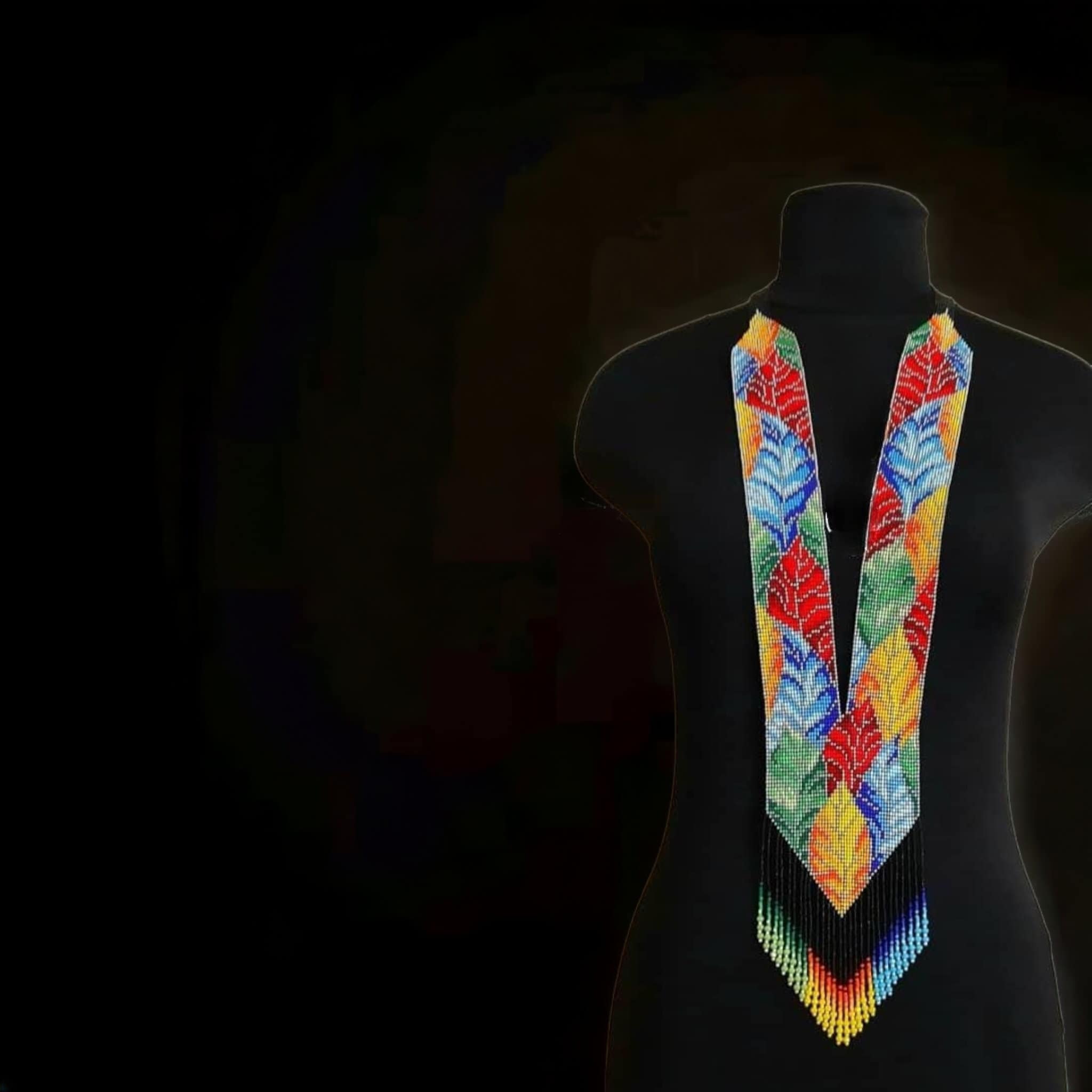Handmade Seed Bead Necklace: Colorful Tribal Fashion